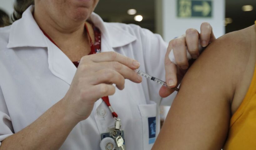 Prefeitura de São José inicia vacinação do Sarampo e nova etapa da influenza