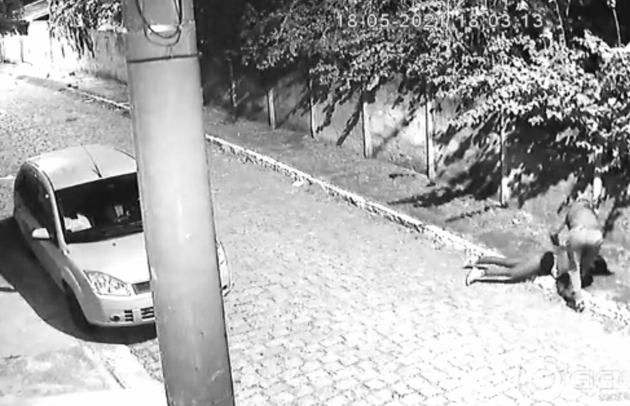 Quadrilha que aplicava golpes na região e agrediu uma mulher é presa em São José