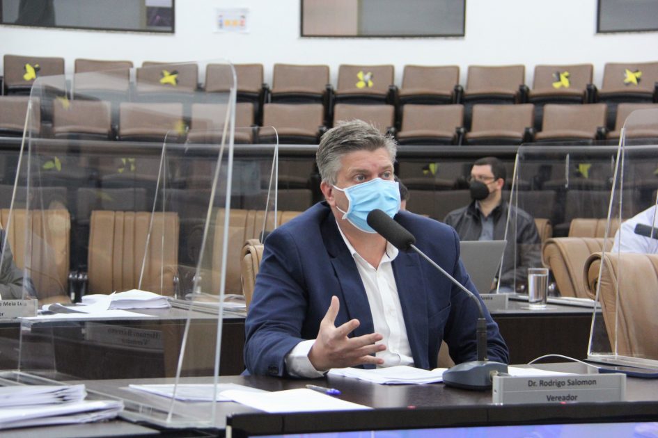 Vereador Rodrigo Salomon sugere prédio da antiga rodoviária para funcionamento do Bom Prato de Jacareí