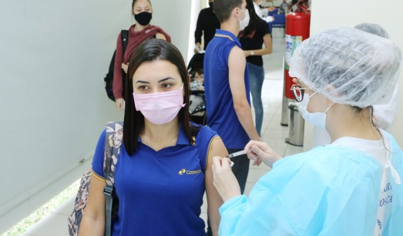 vacinação jacareí programação