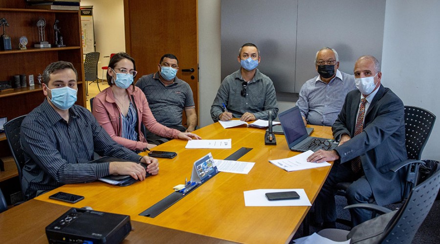 Assinatura da convenção com o grupo Sifesp