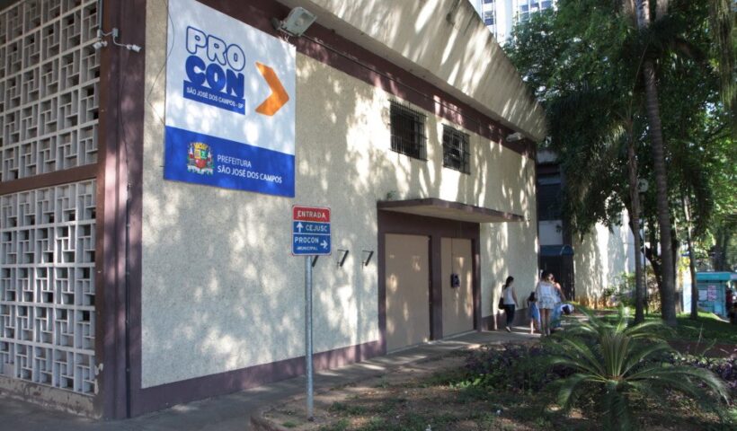 faixada da frente do prédio do procon em são josé dos campos