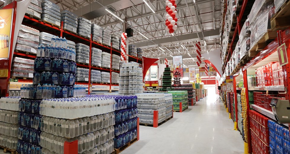 reinauguração makro
