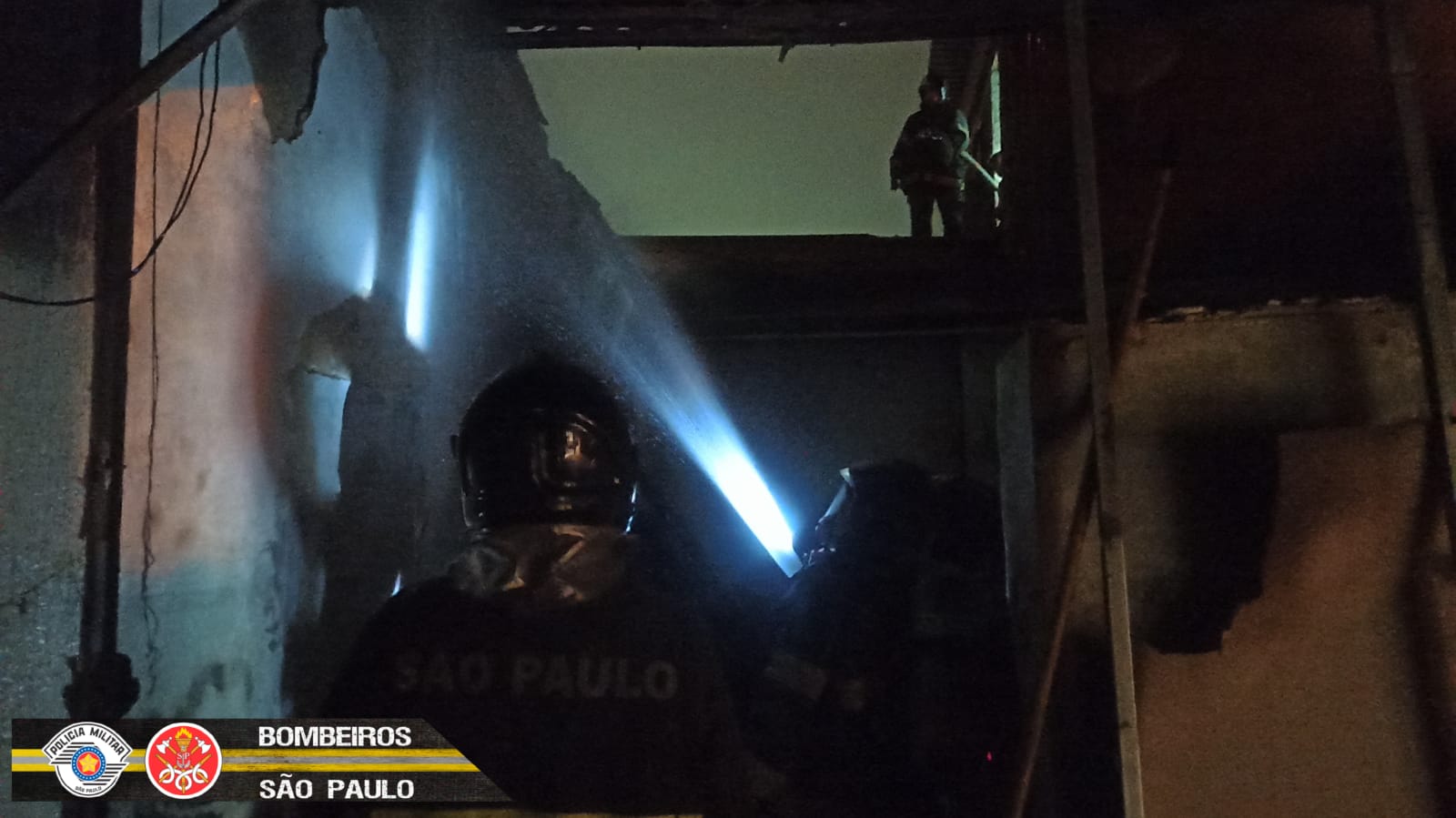 incêndio adega jacareí