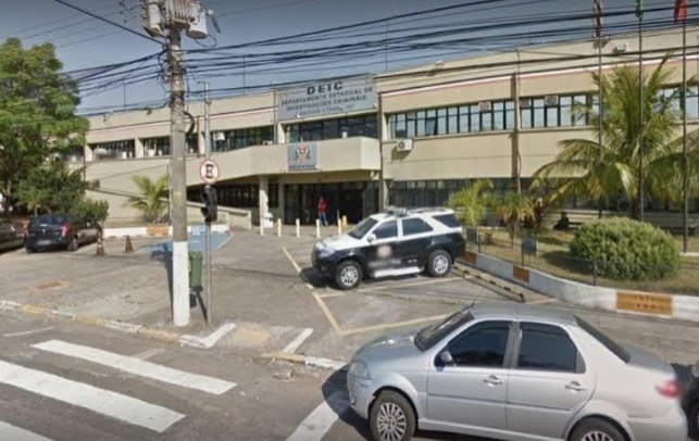 homem morre baleados