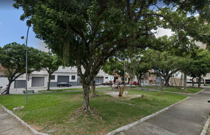 Praça São Gonçalo - centro espírita