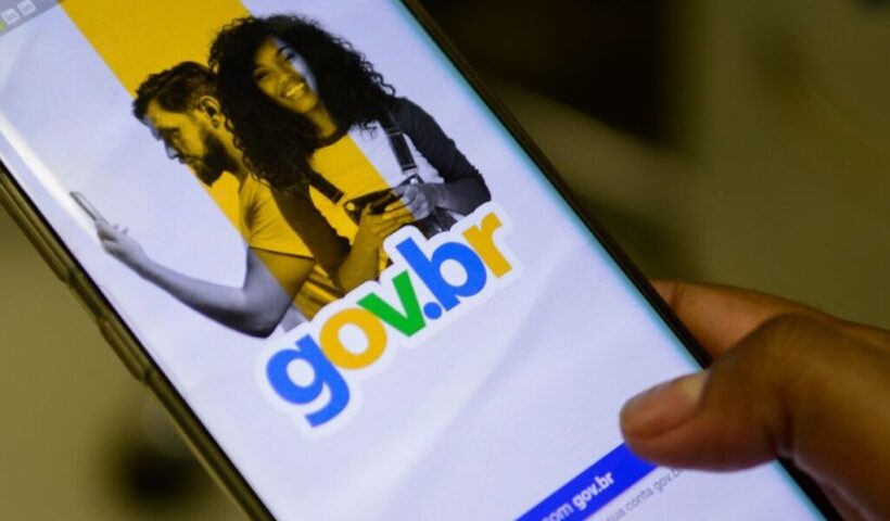 Servidores aposentados têm até sexta para fazer prova de vida