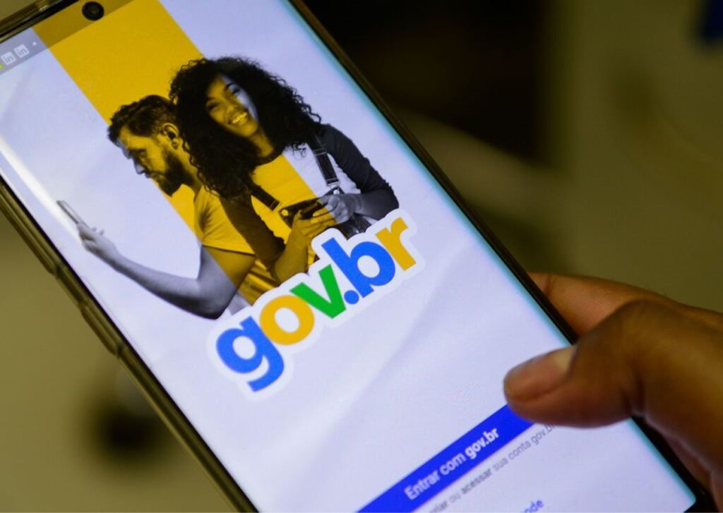Servidores aposentados têm até sexta para fazer prova de vida