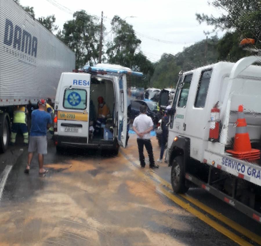 Acidente km 74 Tamoios
