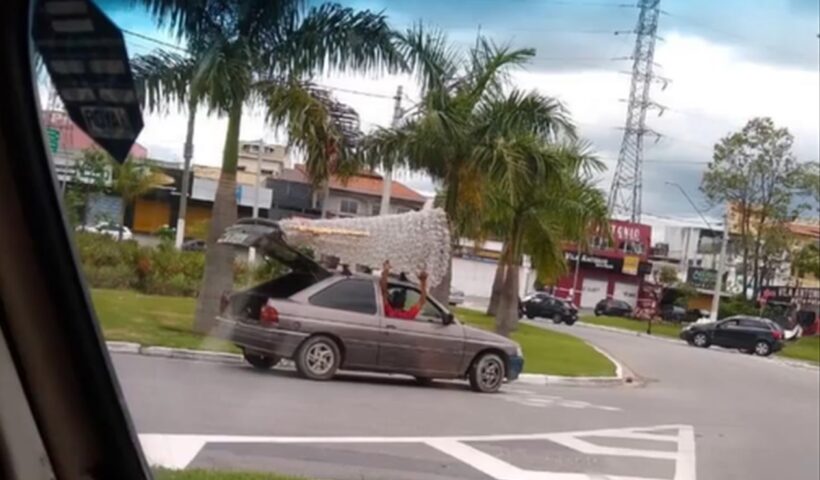Decoração ANJO DE NEVE é furtado em Caçapava