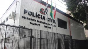 Criança é agredida por homem após discussão em condomínio de Taubaté