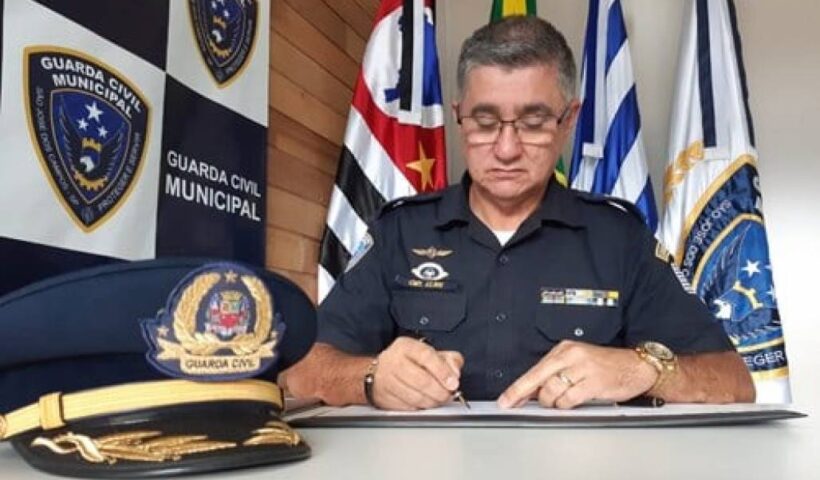 elvis de jesus comandante guarda civil municipal são josé dos campos