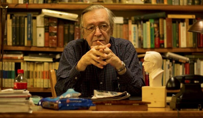 Morre aos 74 anos, o influenciador e escritor Olavo de Carvalho