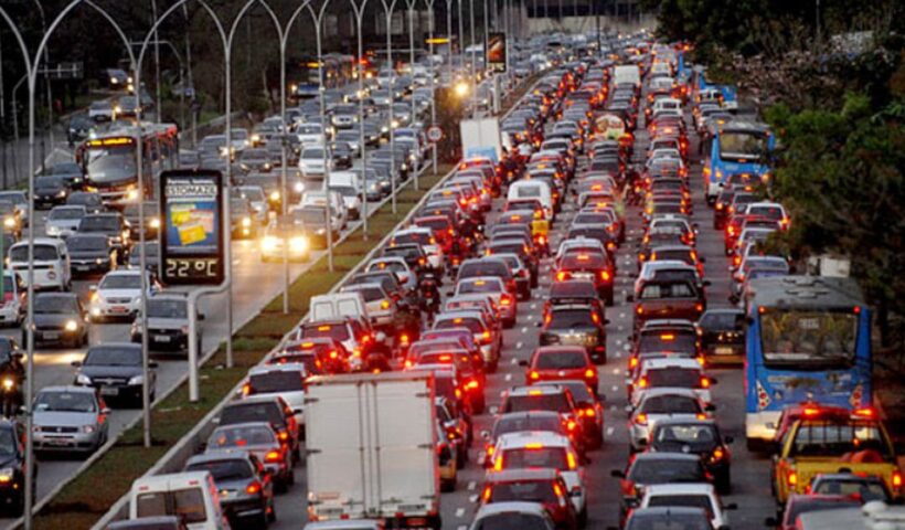 Rodízio de veículos será retomado nesta segunda-feira (17) em São Paulo