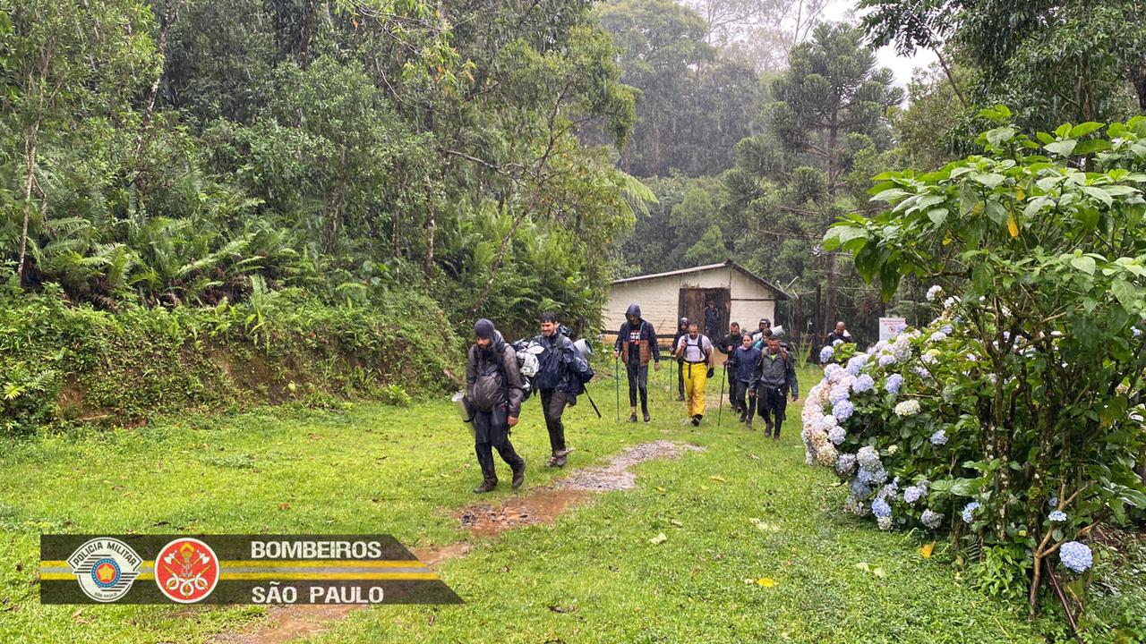 turistas socorridos no pico dos marins