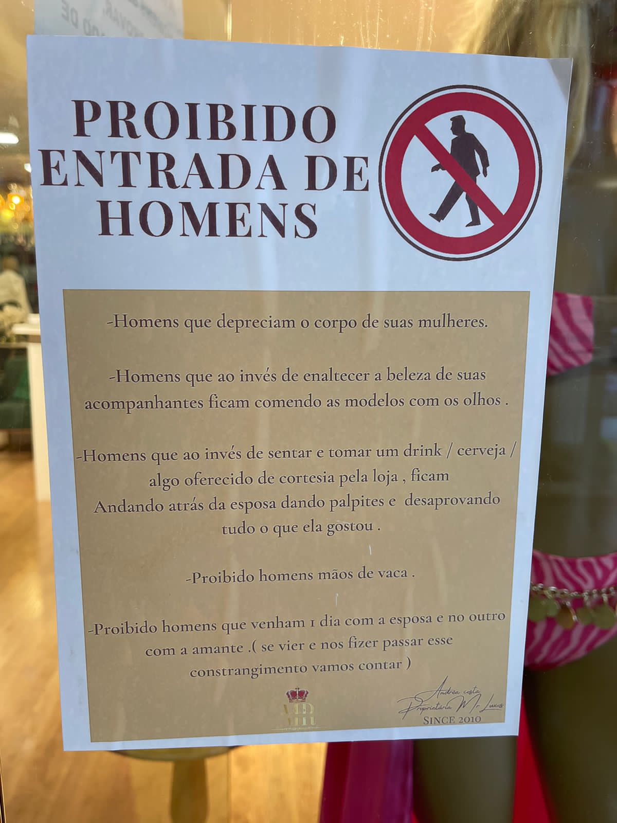 placas proibindo homens loja sjc
