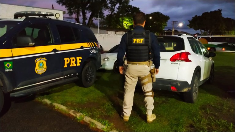 veículo prf dutra sjc