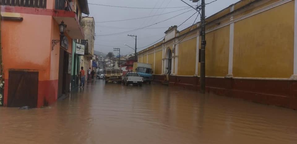 rio paraitinga transborda