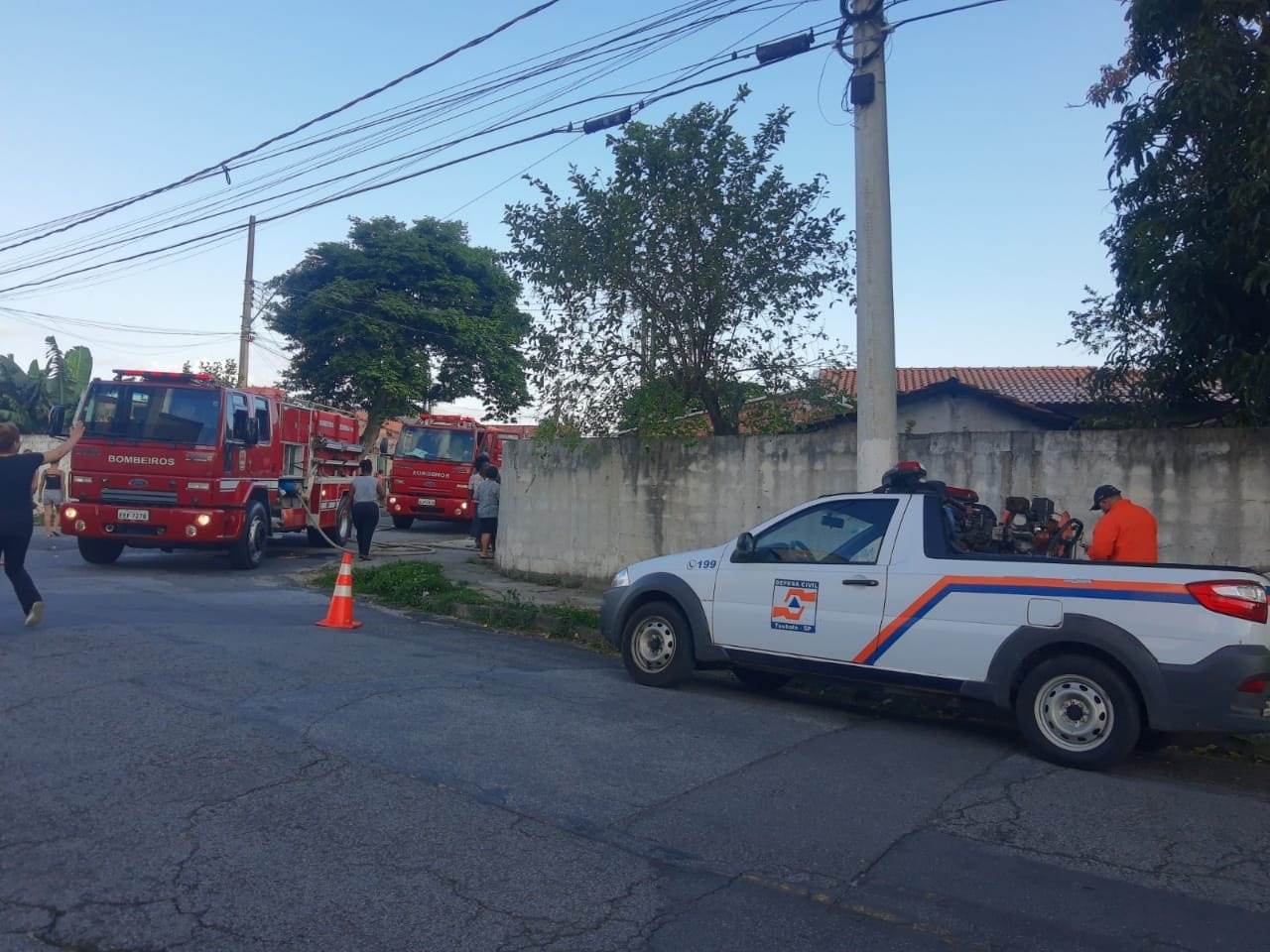 casa incendiada por criança em taubaté