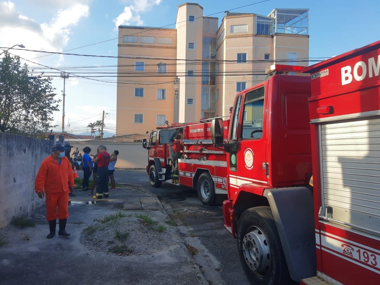 casa incendiada por criança em taubaté