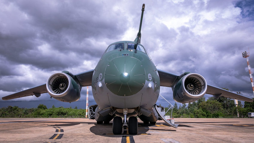 FAB disponibiliza duas aeronaves para o resgate de brasileiros na Ucrânia