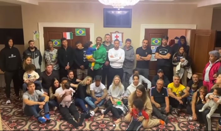 Jogadores brasileiros deixam a Ucrânia