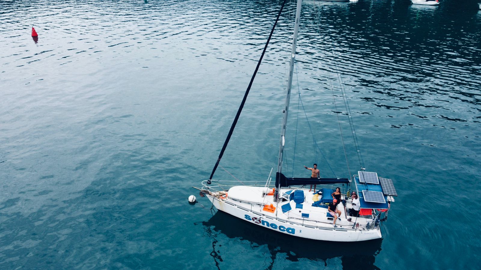 Tripulação feminina de Ubatuba embarca em travessia do Atlântico rumo à África do Sul