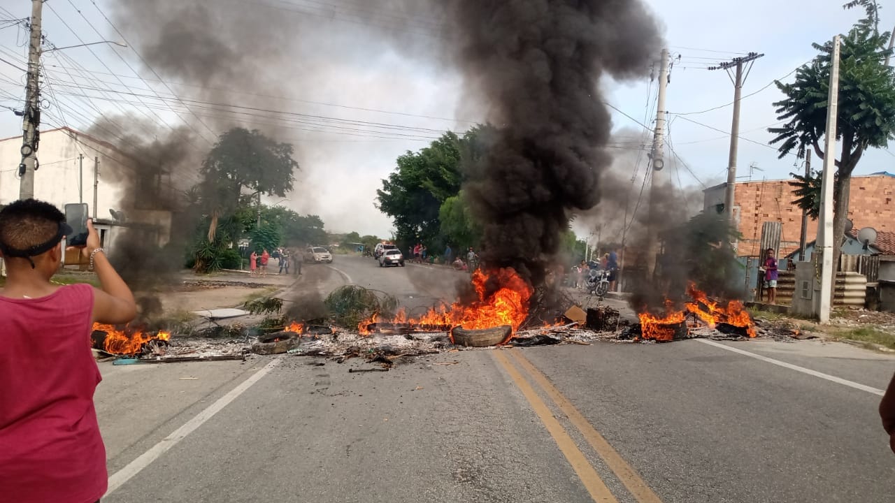 protesto caçapava sabesp
