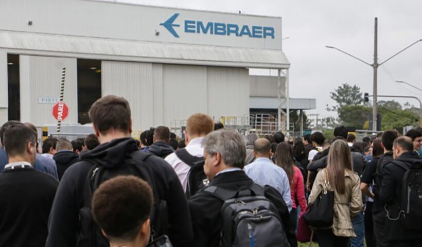 trabalhadores embraer