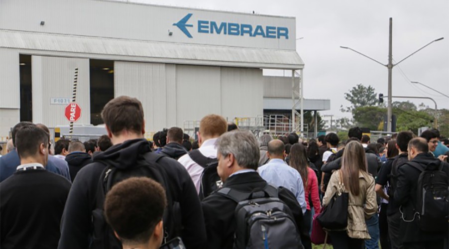 trabalhadores embraer