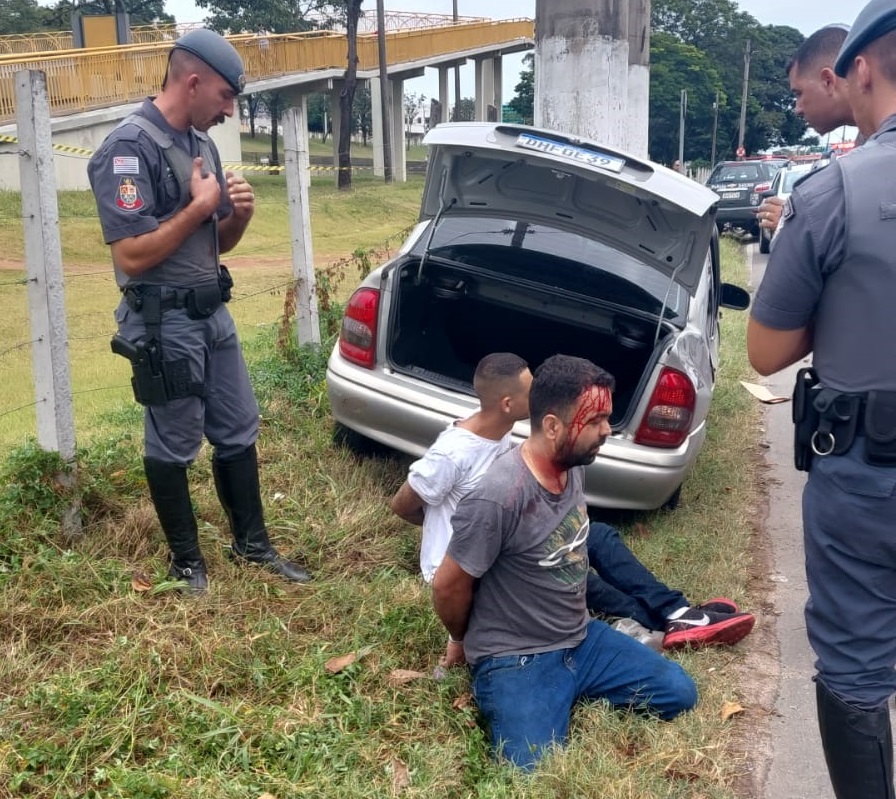 PM de Taubaté prende suspeitos em uma; uma ciclista morreu atropelada