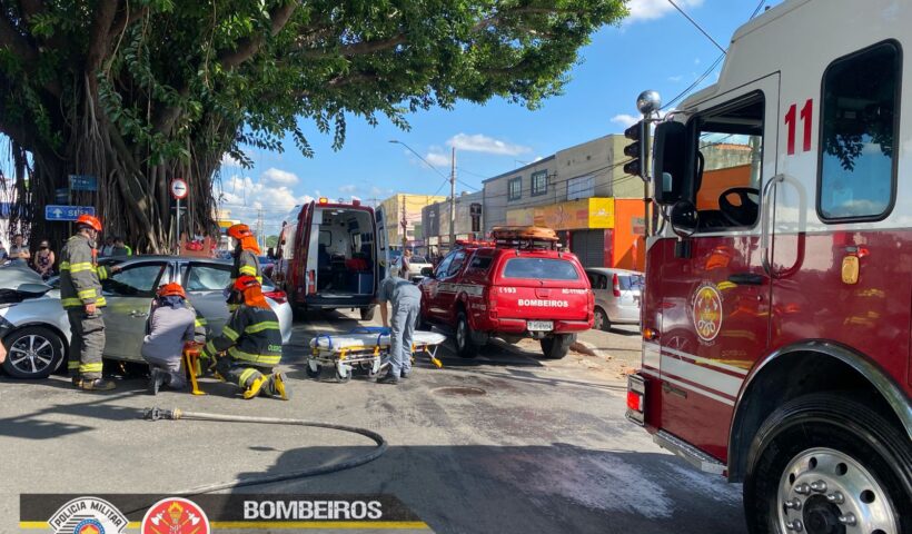 Motorista de 96 anos sofre acidente no Jd. Satélite, em São José