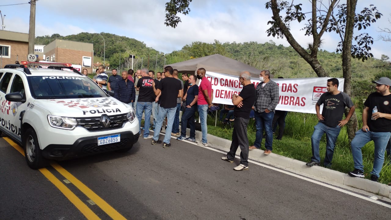 Demitidos da Avibras fazem nova mobilização em Jacareí; empresa não pagou verbas rescisórias