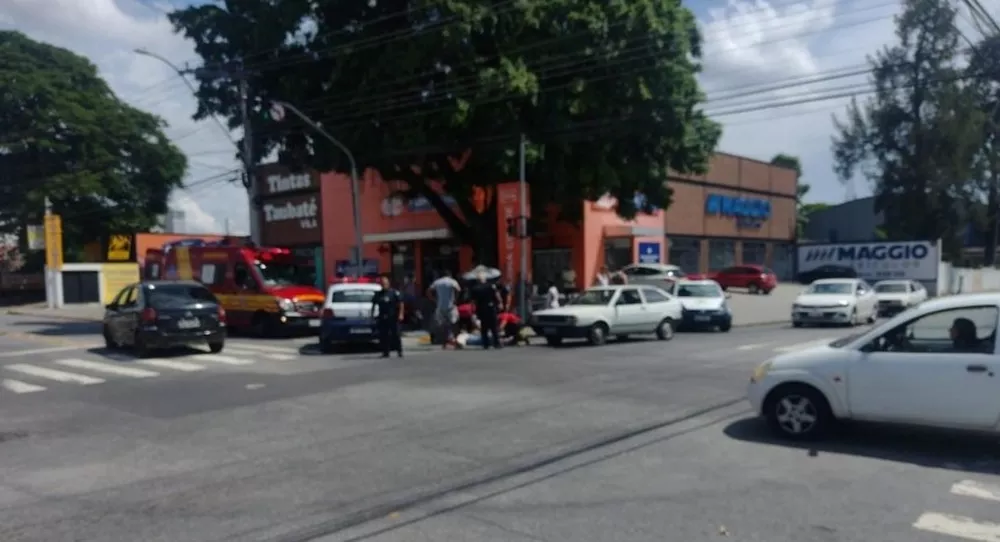 idoso atropela mulher em taubaté