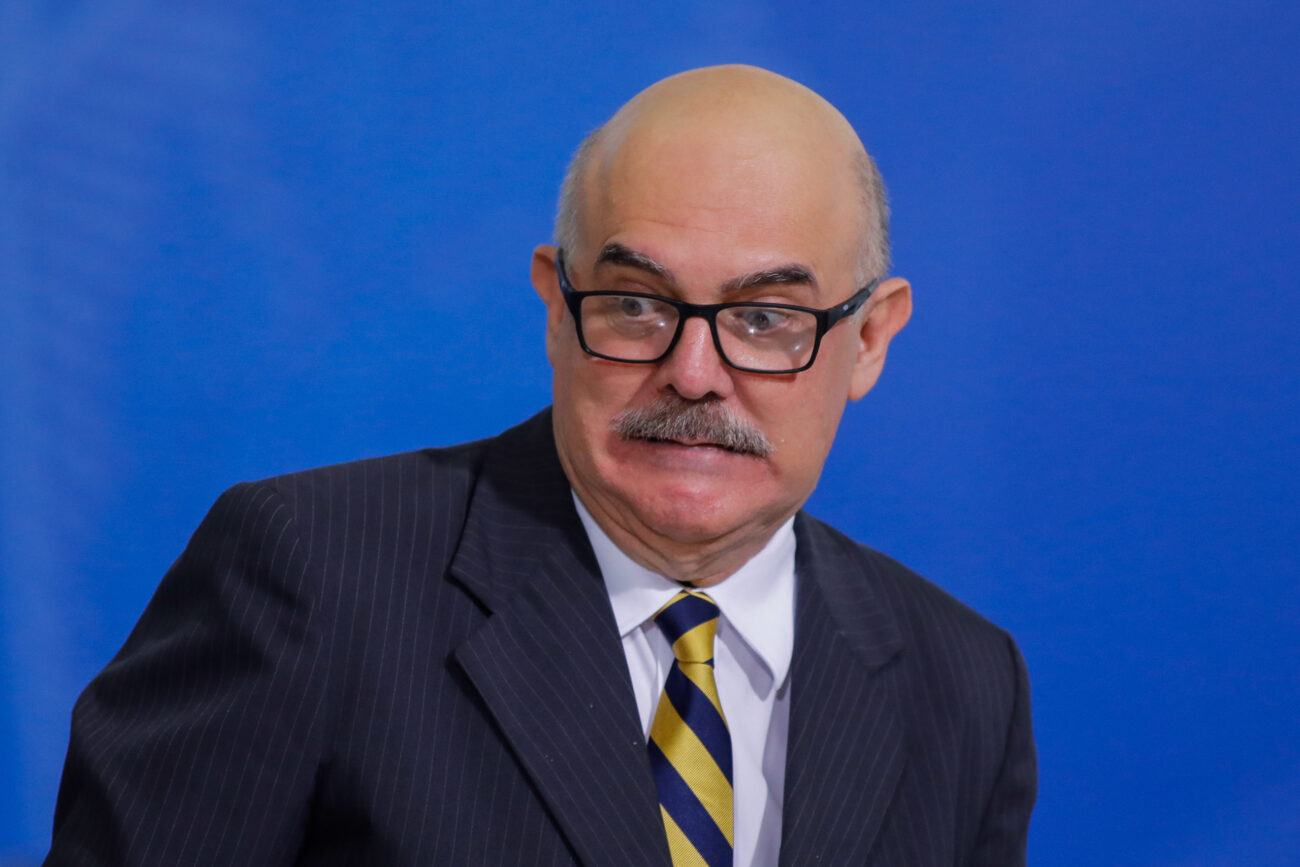Foto do ex-ministro Milton Ribeiro . PF deflagra prisão do ex-ministro