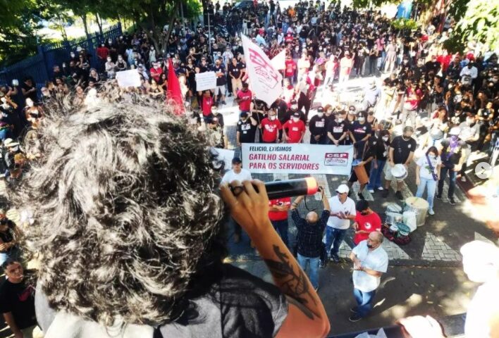 Servidores de São José fazem nova paralisação contra reforma da previdência e pelo pagamento do gatilho