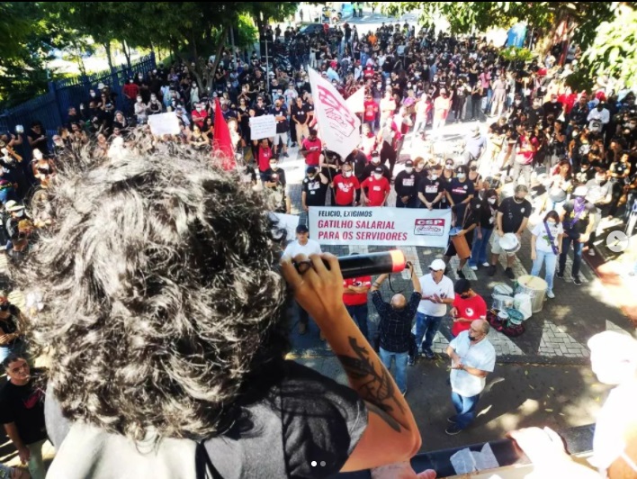Servidores de São José fazem nova paralisação contra reforma da previdência e pelo pagamento do gatilho