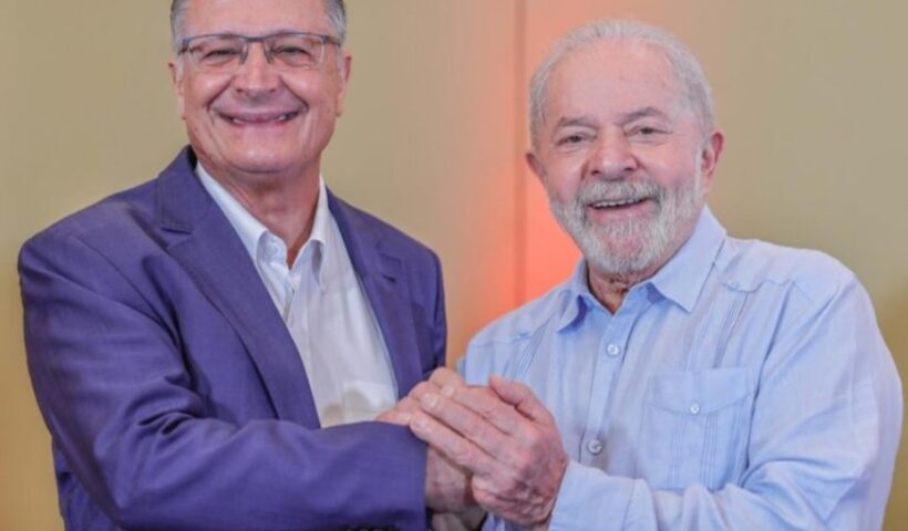PT aprova coligação com PSB e chapa Lula-Alckmin