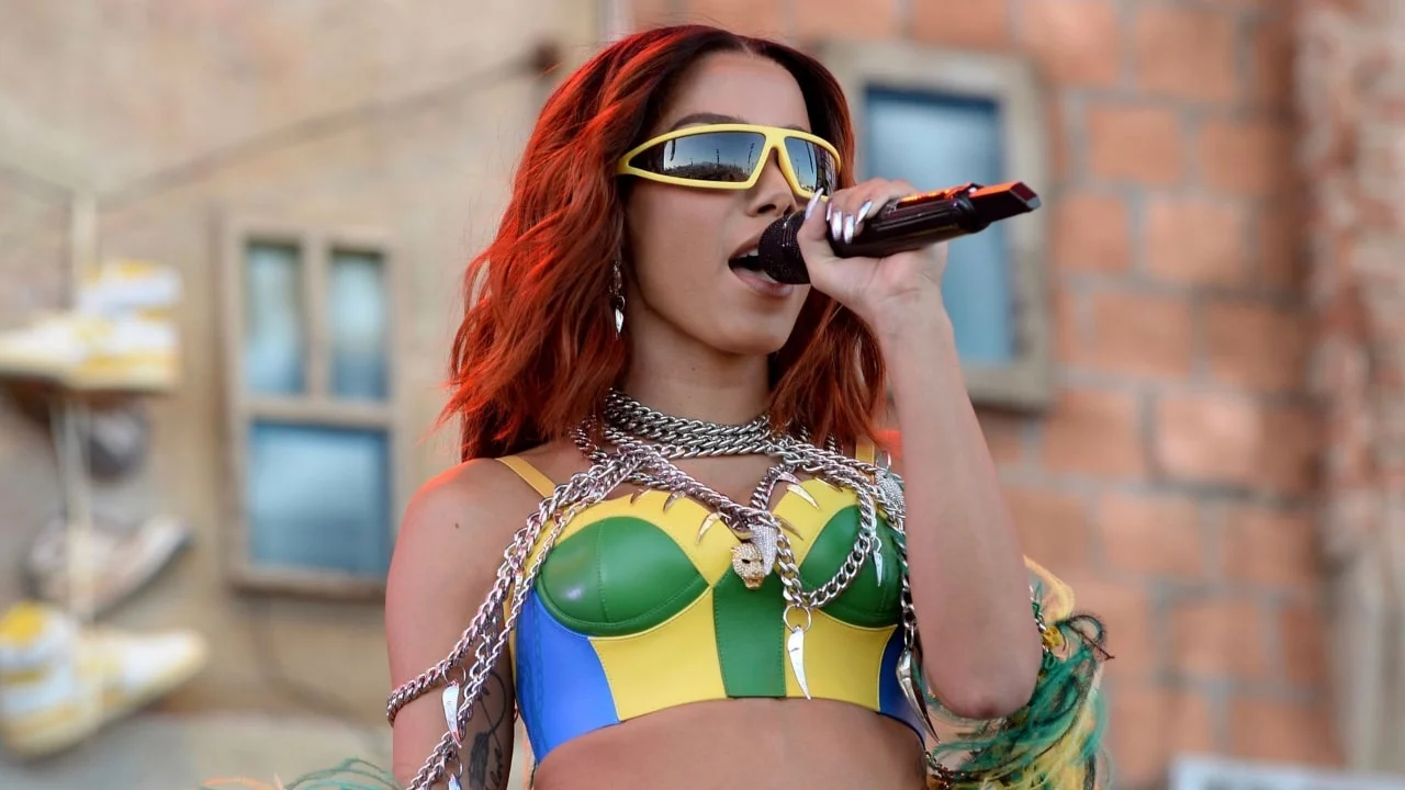 Imprensa internacional exalta apresentação de Anitta no Coachella 
