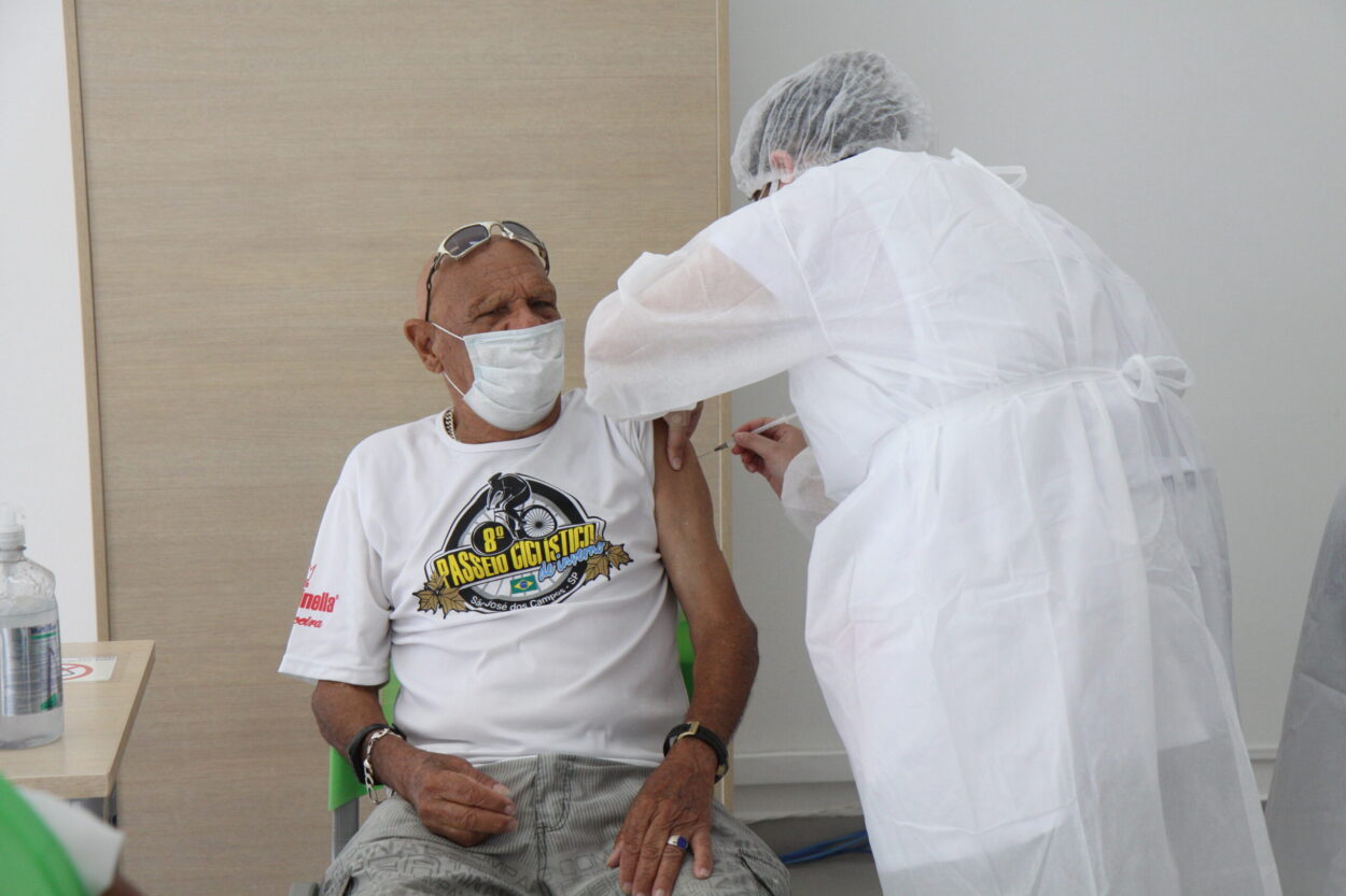 São José vacina contra covid e Influenza no fim de semana