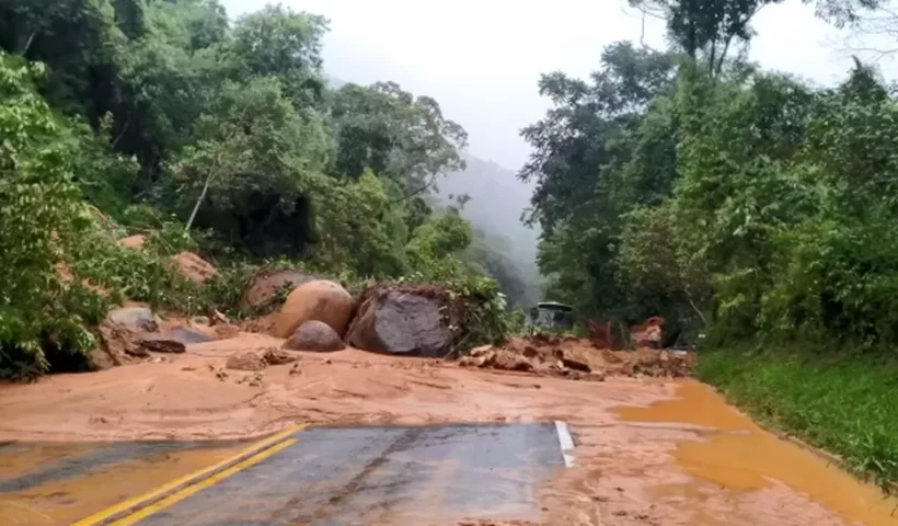 CCR RioSP arrecada doações para cidades da BR-101 atingidas pelas fortes chuvas