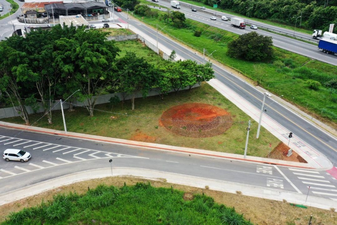 Prefeitura de jacareí entrega primeiras obras do caf; pavimentação e parque meia lua