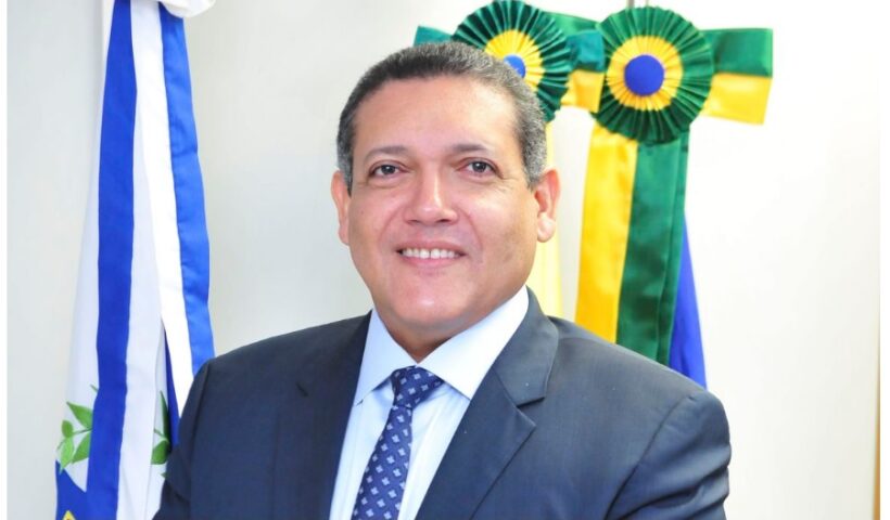 Vereadores de São José aprovam moção de repúdio a pedido de ministro do STF