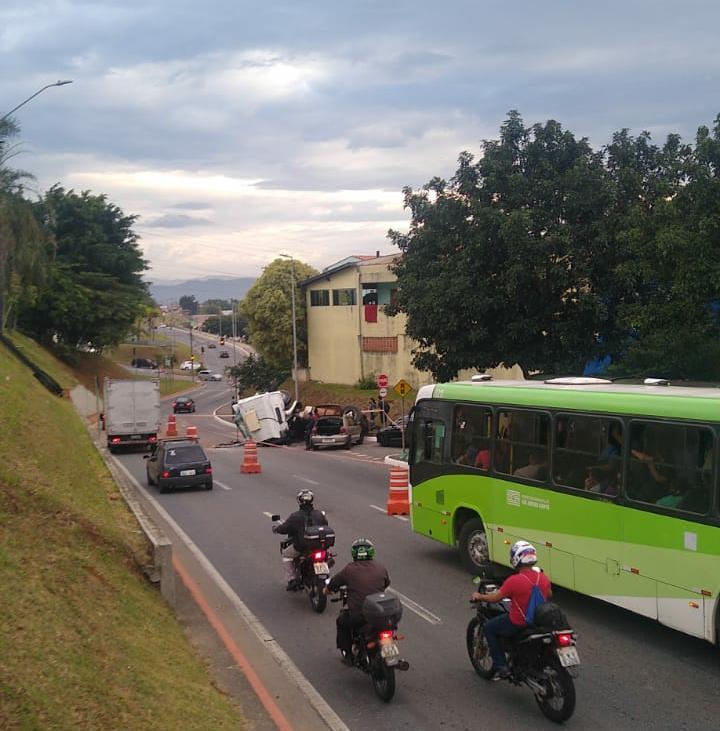 caminhão capota sjc
