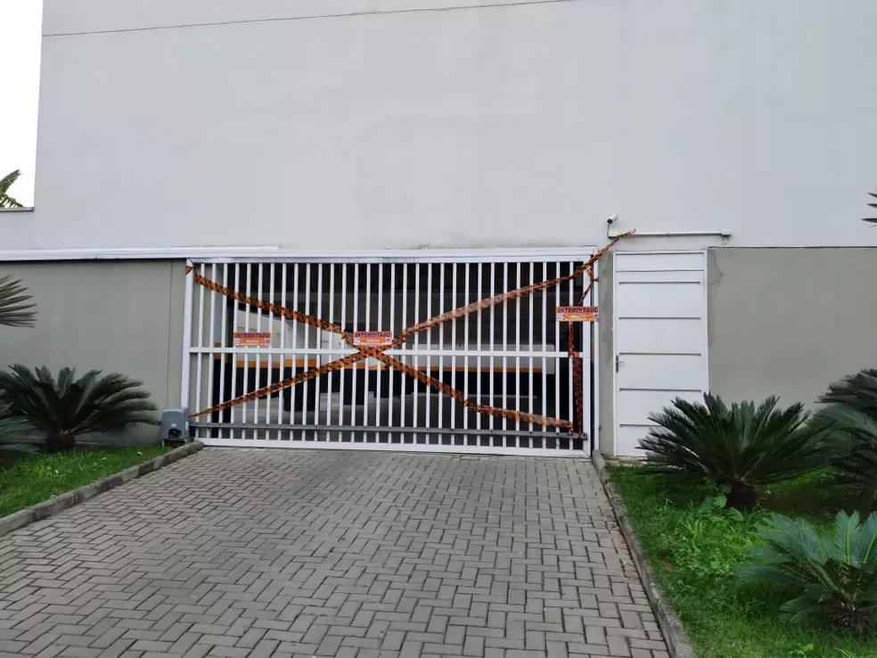 prédio interditado guará