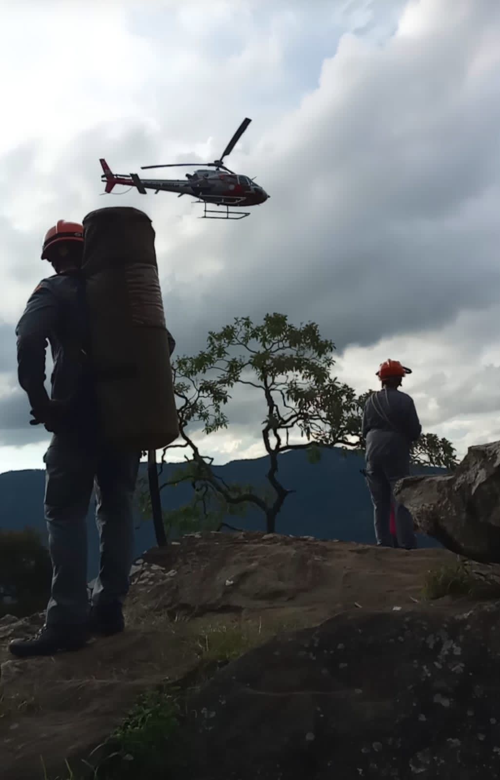 morre durante trilha na pedra do baú