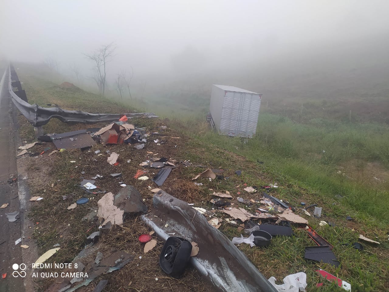 caminhoneiro ferido em acidente na dutra