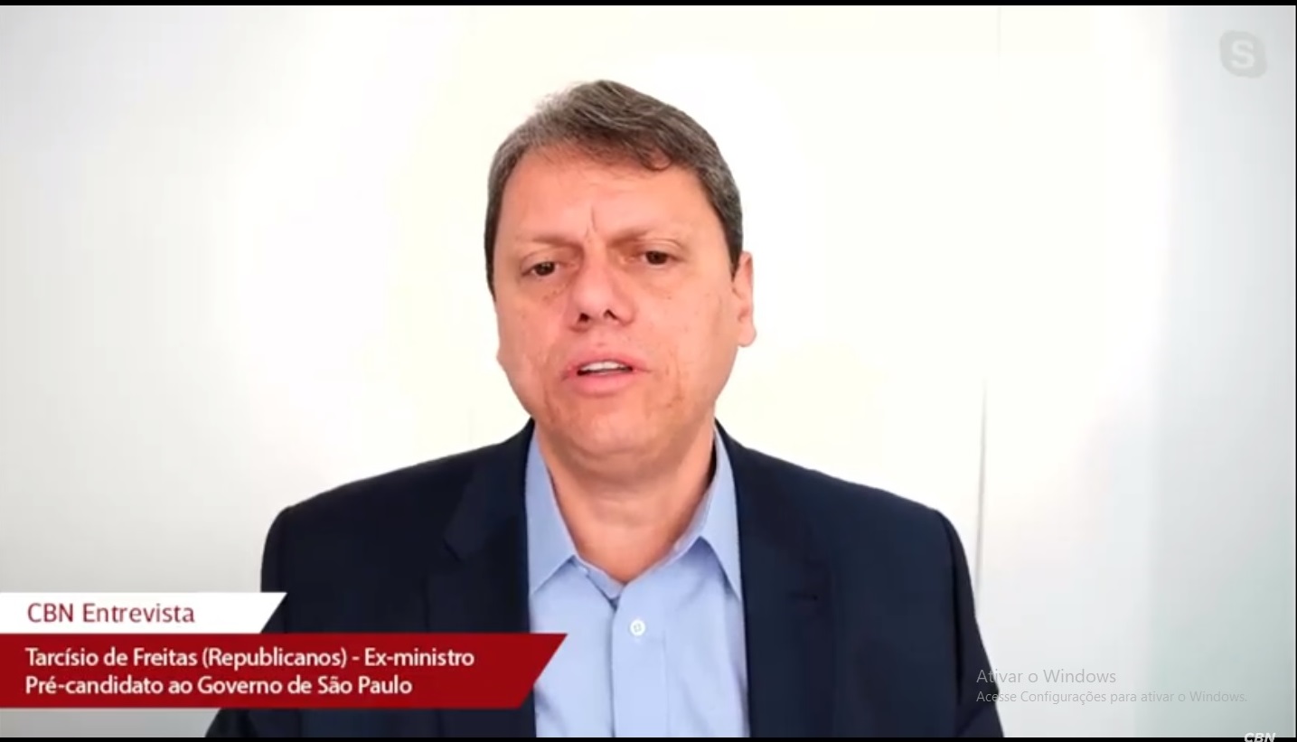 Tarcísio de Freitas, pré-candidato ao governo de são paulo, concede entrevista à rádio CBN Vale, e falou sobre seu domicílio eleitoral em São José dos Campos