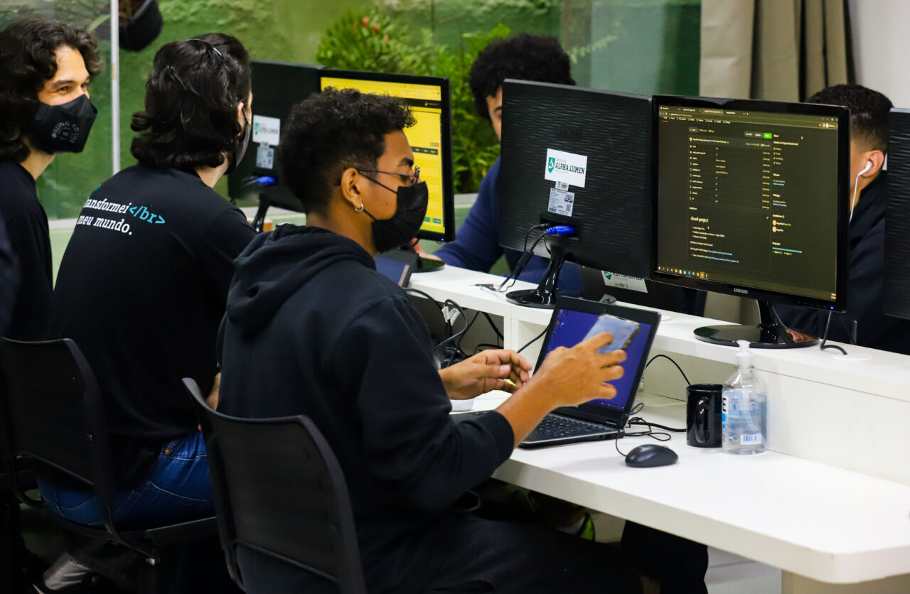 Alpha Lumen curso TI