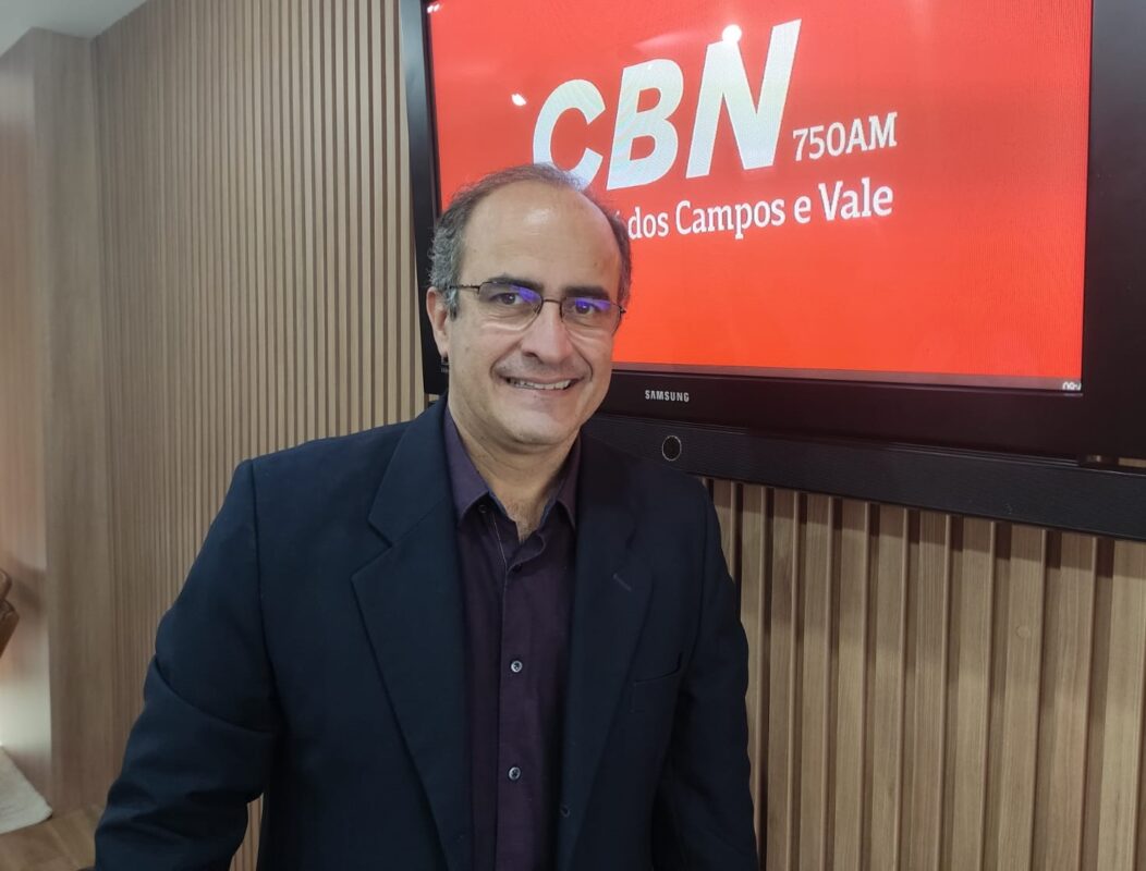 Jornalista Carlos abranches é o entrevistado da rádio CBN Vale nesta segunda-feira, 18 de julho de 2022